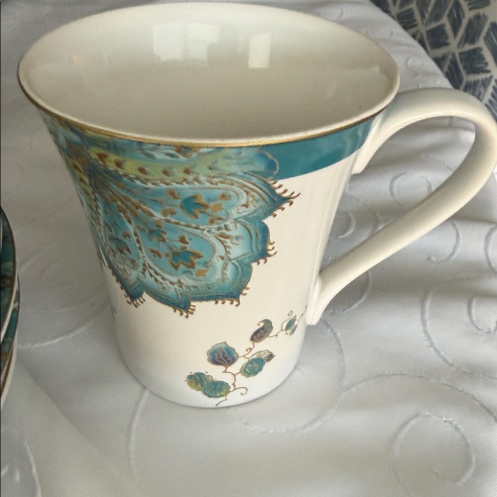 222 Fifth Breakfast Set - Picture 2 of 5